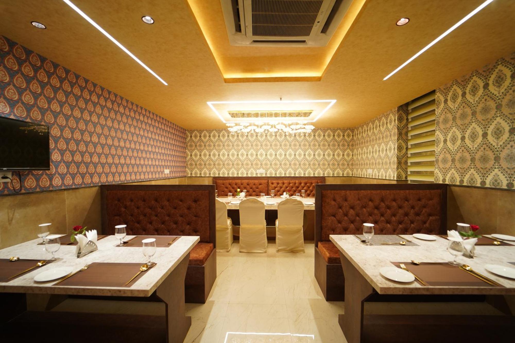 Hotel Ananta Sayana Bhubaneswar Exteriör bild
