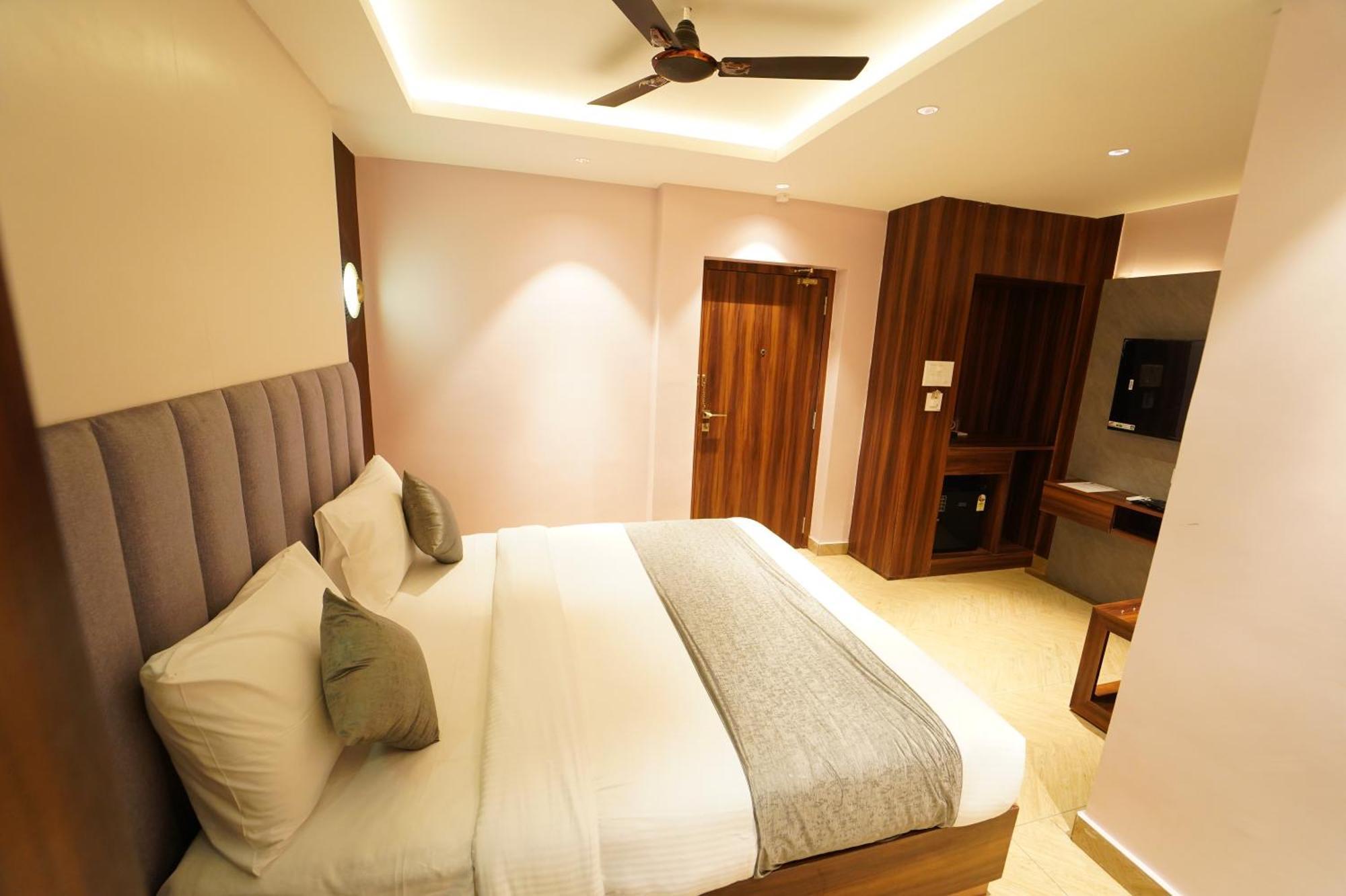 Hotel Ananta Sayana Bhubaneswar Exteriör bild